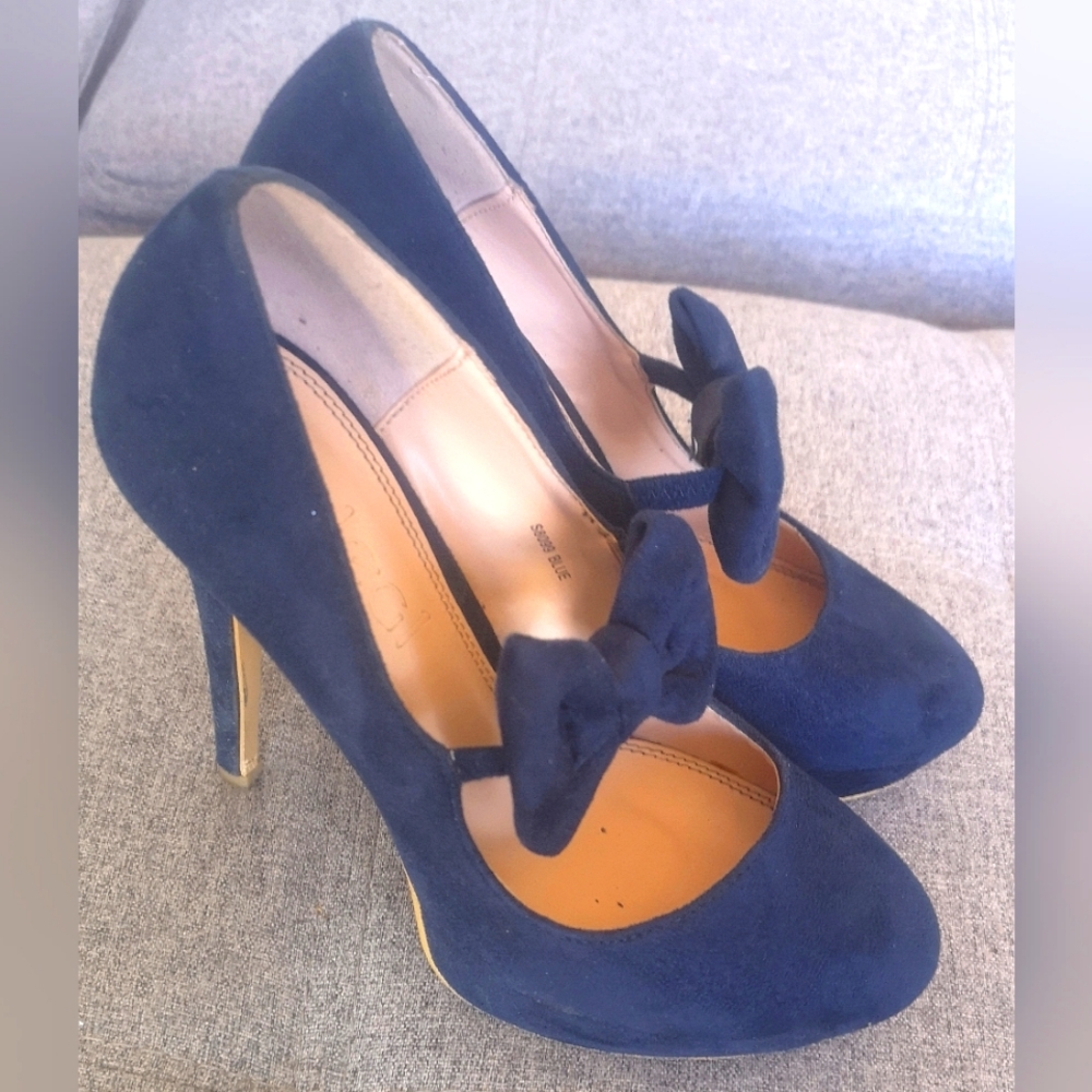 Beautiful shoes. Size 40